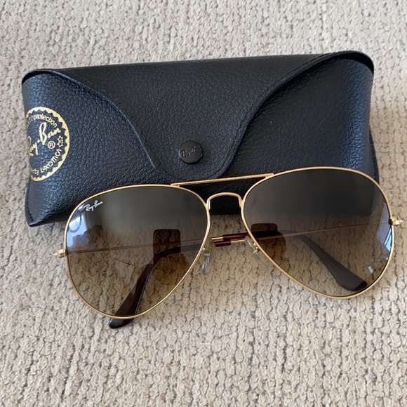 Ray-Ban Accessories - Classic Ray-Ban Gold/ Brown Aviators RB3025